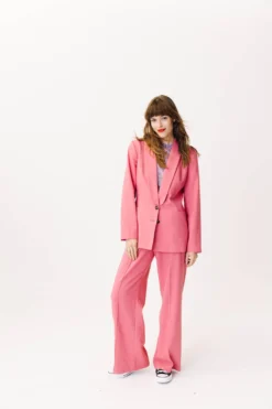 PANTALON KARL ROSE -Citron Style Promos Boutique LOOKBOOKMML Secretgarden0082 55092719 8506 4577 9791 d47eaa1ce828 scaled