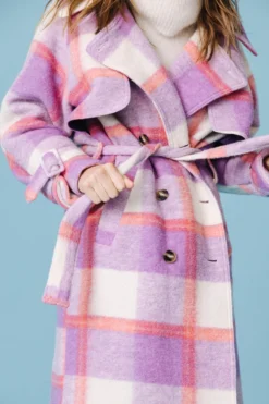 MANTEAU HENDRIKS GRANDS CARREAUX -Citron Style Promos Boutique LOOKBOOKMML Secretgarden0095 98d11997 da79 4f20 b71c c75d464d2d29 scaled