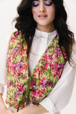 GILET ALI SECRET GARDEN -Citron Style Promos Boutique LOOKBOOKMML Secretgarden0256 ff0fc562 8a9a 41c3 8a7e ac4668bf89c2 scaled