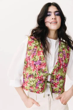 GILET ALI SECRET GARDEN -Citron Style Promos Boutique LOOKBOOKMML Secretgarden0258 886851c2 ec5f 4613 bbf2 e4bf43cd9c53 scaled