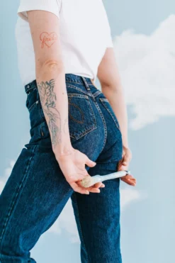 JEAN LOÏS DARK BLUE 12 JEAN LOÏS DARK BLUE -Citron Style Promos Boutique LaurenceRevol MML JEANSNUAGES 15 scaled