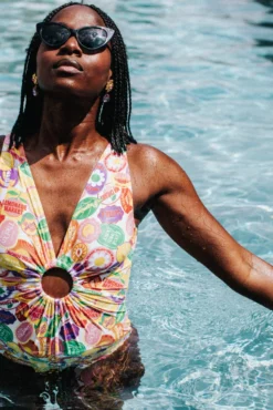 MAILLOT DE BAIN MELO CRAZY LABEL 6 MAILLOT DE BAIN MELO CRAZY LABEL -Citron Style Promos Boutique LaurenceRevol MML maisonRousse JUIN2023 MAILLOTS65 scaled