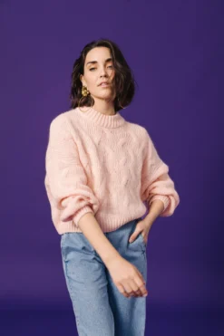 PULL VICKY ROSE PALE 9 PULL VICKY ROSE PALE -Citron Style Promos Boutique MML GoodtimesonlyCaptureONE0038 scaled