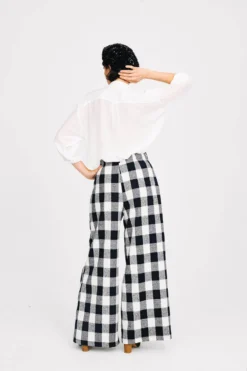 PANTALON HARYA VICHY NOIR & BLANC -Citron Style Promos Boutique MML Lespermanents0101 4112d7d1 74e0 41a8 ba8b 4b24d017deca scaled