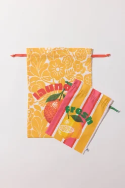 LOT 2 POCHONS MEGAN & MARGARET -Citron Style Promos Boutique MML3002249459 956bdc5a 0212 4be6 be8f ac9aa7f45770 scaled