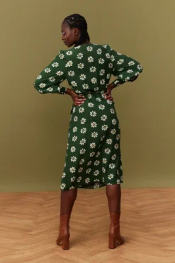 ROBE MARLA GREEN DAISY -Citron Style Promos Boutique MML 010823 LOOKBOOK 0638 scaled