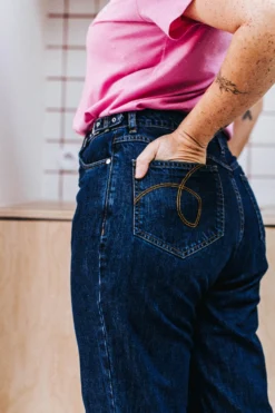 JEAN LOÏS MEDIUM BLUE 14 JEAN LOÏS MEDIUM BLUE -Citron Style Promos Boutique PER Lois 49 scaled